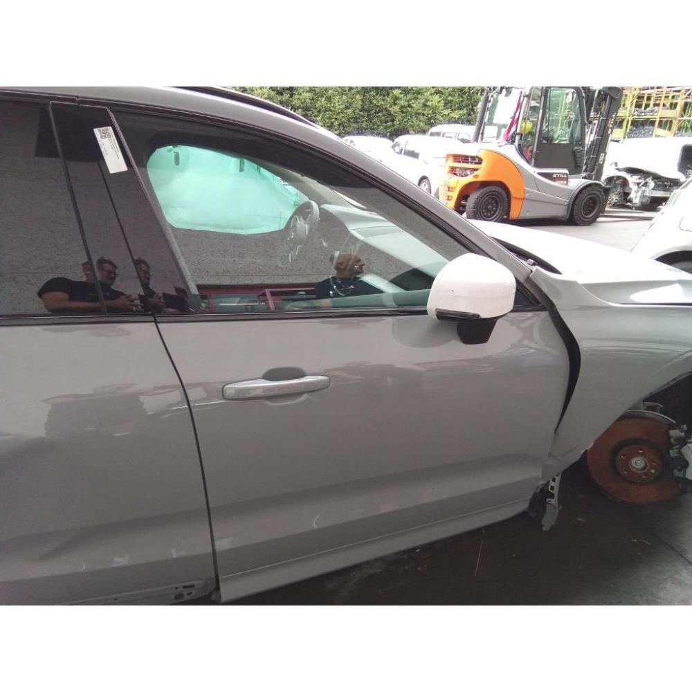 Porta Anteriore Destro