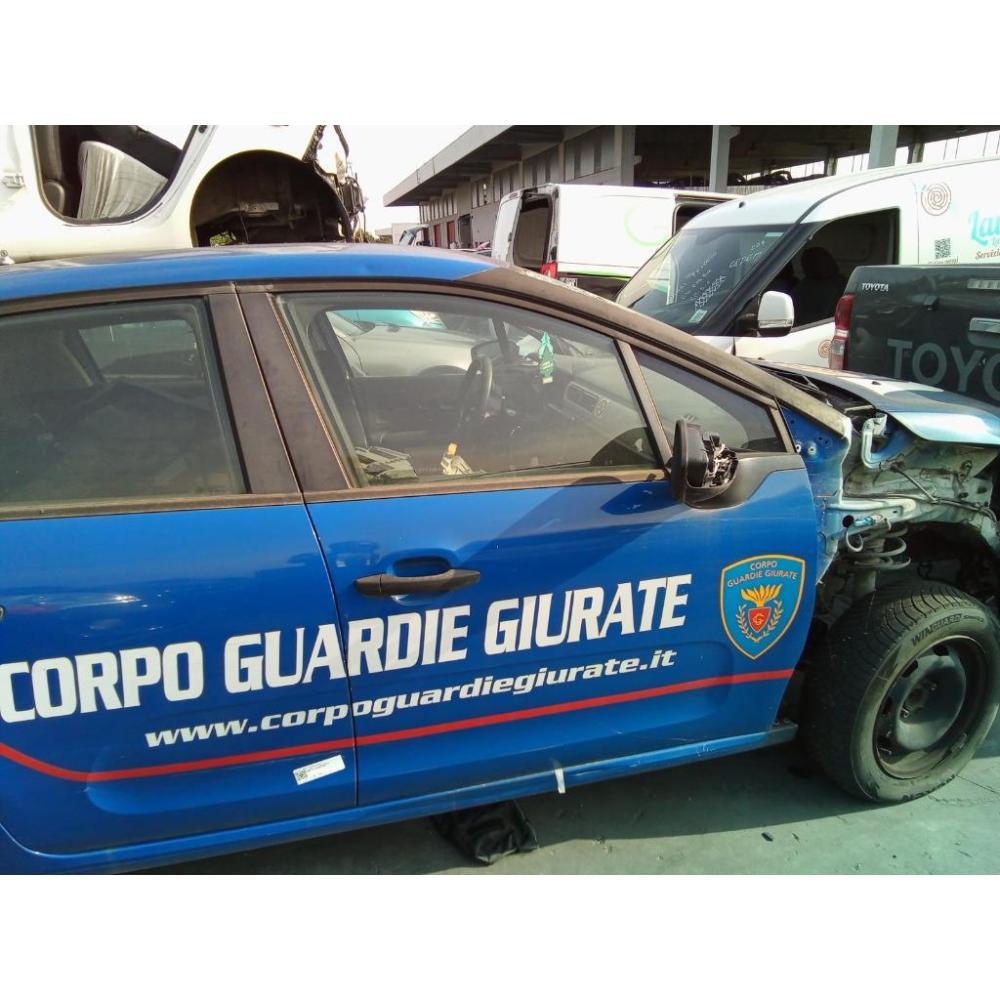 Porta Anteriore Destro