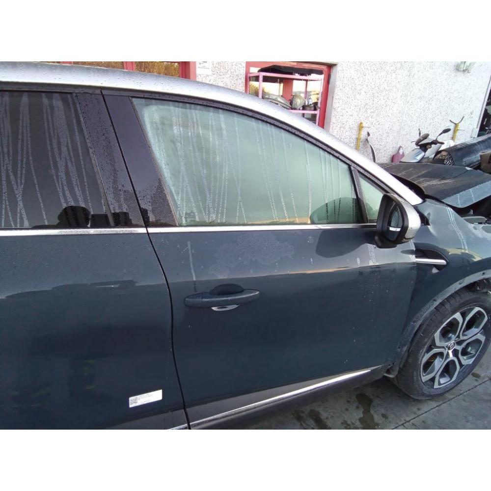 Porta Anteriore Destro