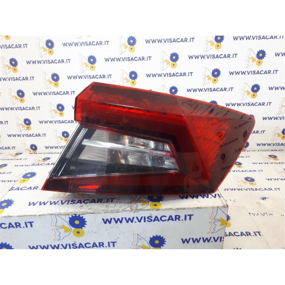 Fanale Posteriore Destro Usato Dal 2022 Skoda Karoq (2022)