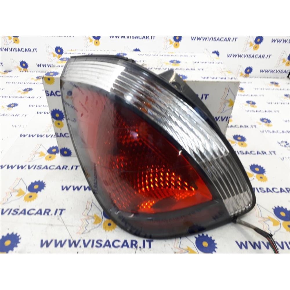 Fanale Posteriore Sinistro Usato Dal 2005 Al 2009 Kia Rio «Ii» (2005)