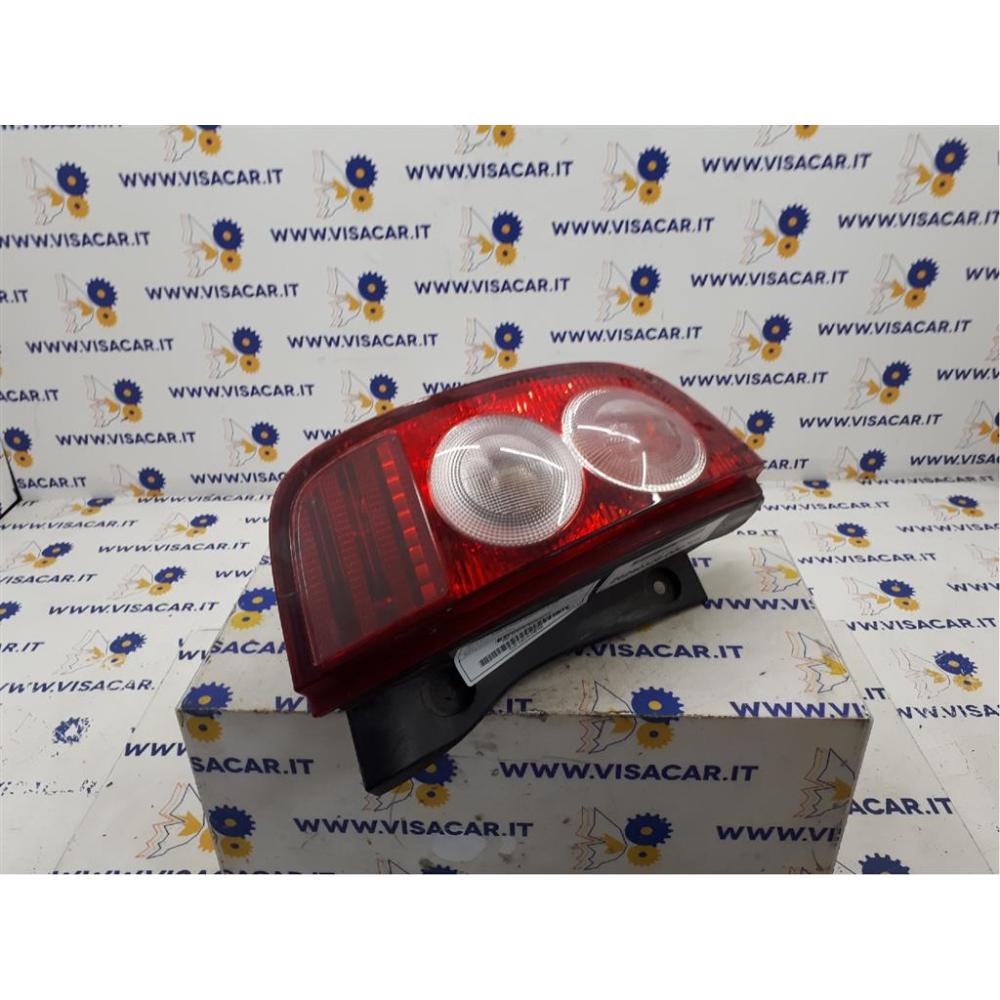 Fanale Posteriore Sinistro Usato Dal 2005 Nissan Micra Cc (2003)