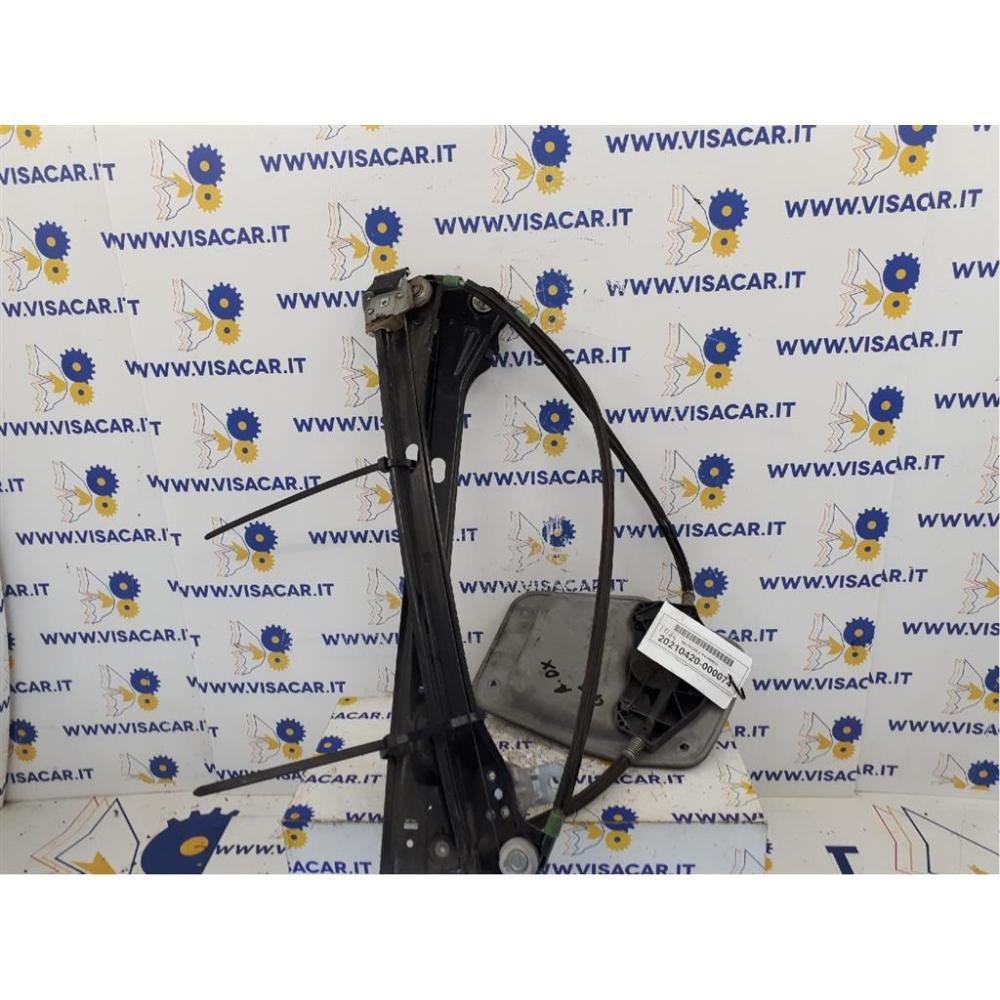 Alzacristallo Porta Anteriore Destro Usato Dal 2003 Al 2009 Volkswagen Golf «V» (2004)