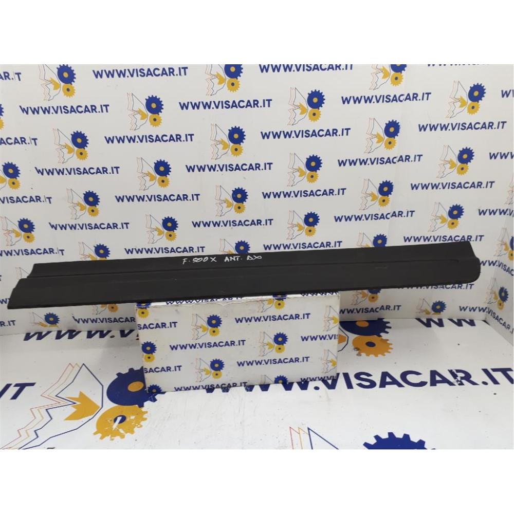 Modanatura Porta Anteriore Destro Usato Dal 2014 Fiat 500X (2015)