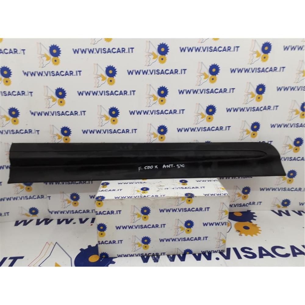Modanatura Porta Anteriore Sinistro Usato Dal 2014 Fiat 500X (2015)