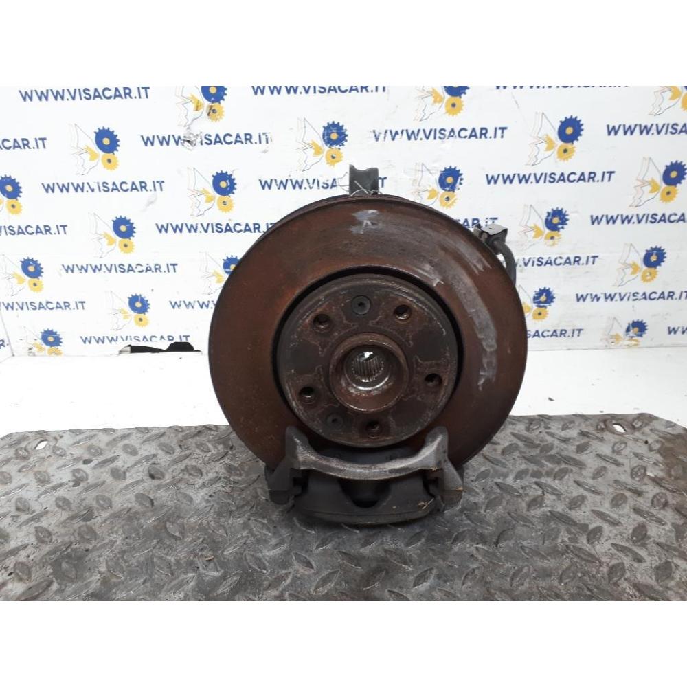 Mozzo Ruota Anteriore Destro Usato Dal 2016 Al 2020 Renault Mégane «Iv» Sw (2016)