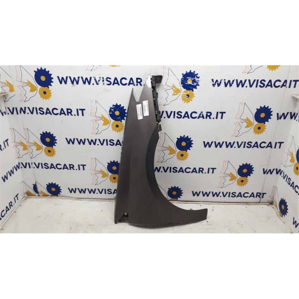 Parafango Anteriore Destro Usato Dal 2007 Renault Laguna «Iii» (2008)