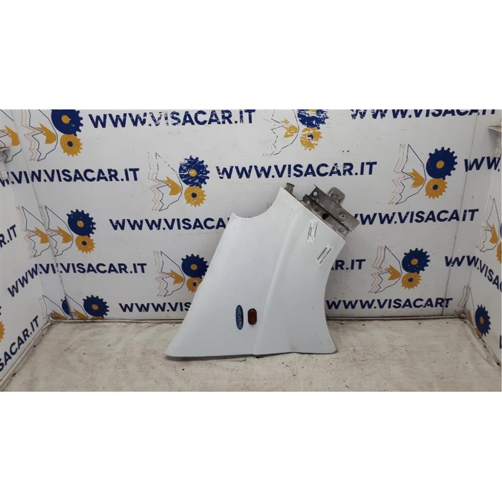 Parafango Anteriore Destro Usato Dal 2006 Al 2010 Renault Trafic «Iii» (2007)