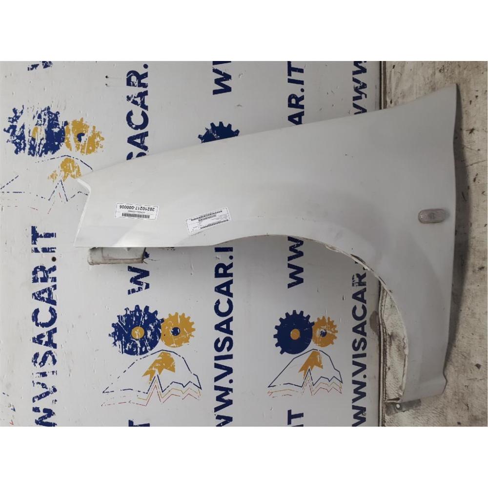 Parafango Anteriore Sinistro Usato Dal 2008 Dacia Logan Mcv «I» (2008)