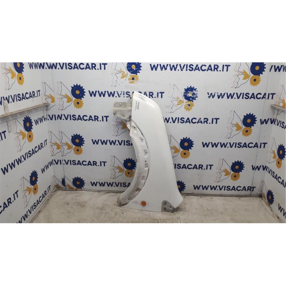 Parafango Anteriore Sinistro Usato Dal 2002 Ford Tourneo Connect «I» (2002)