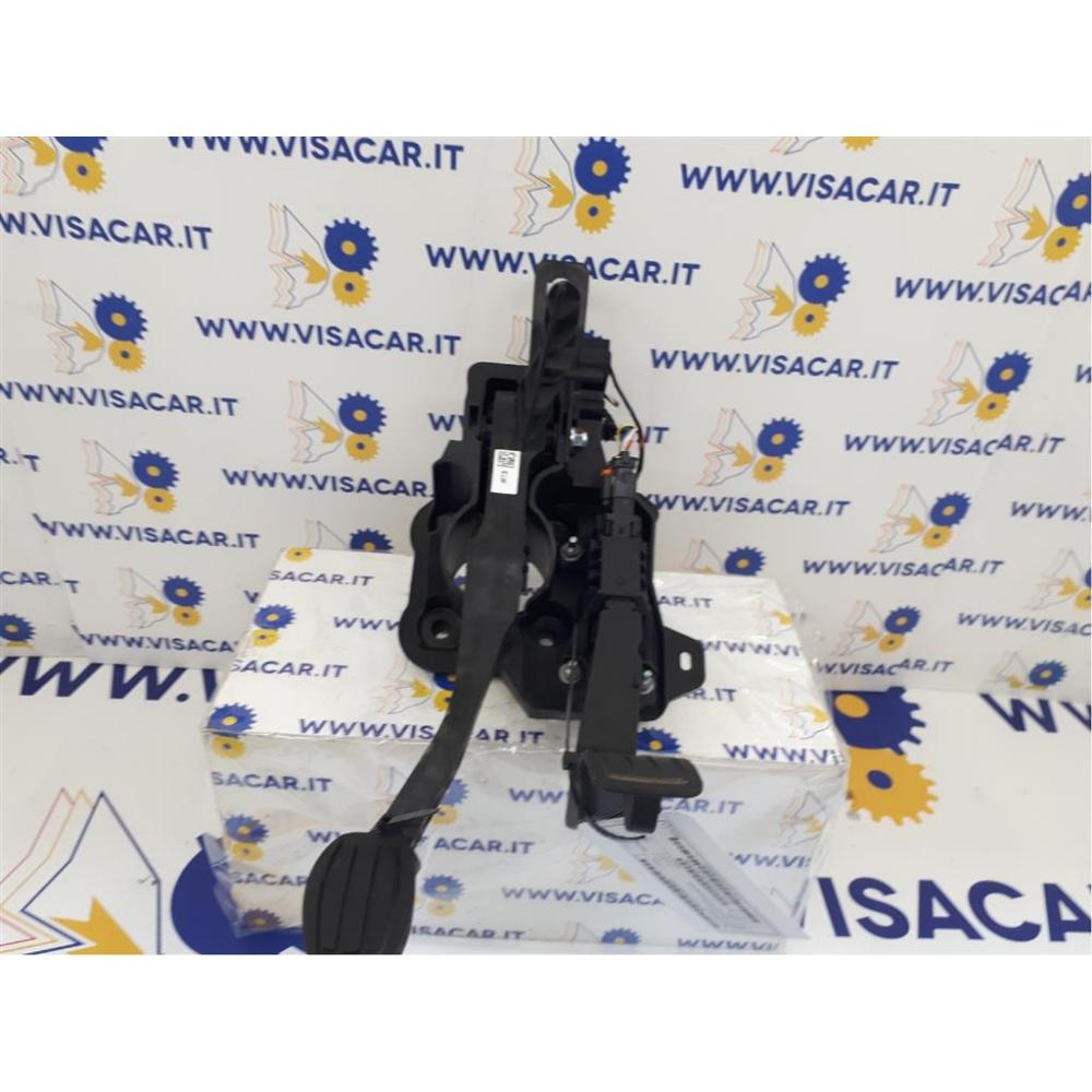 Pedale Acceleratore Usato Dal 2019 Peugeot 208 «Ii» (2019)