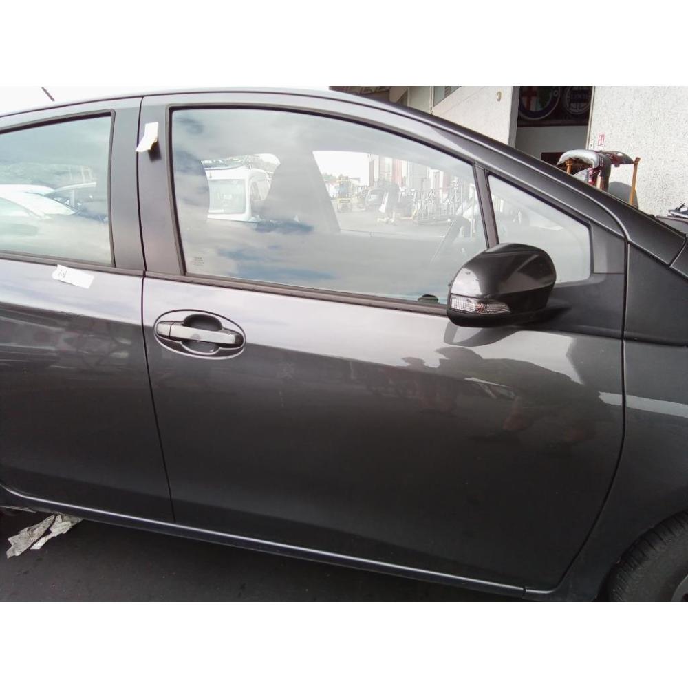 Porta Anteriore Destro Usato Dal 2011 Al 2014 Toyota Yaris «Iv» (2012)