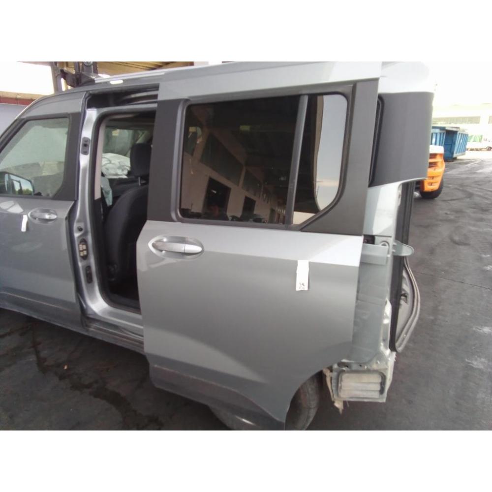 Porta Scorrevole Posteriore Sinistro Usato Dal 2023 Ford Tourneo Courier «Ii» (2023)