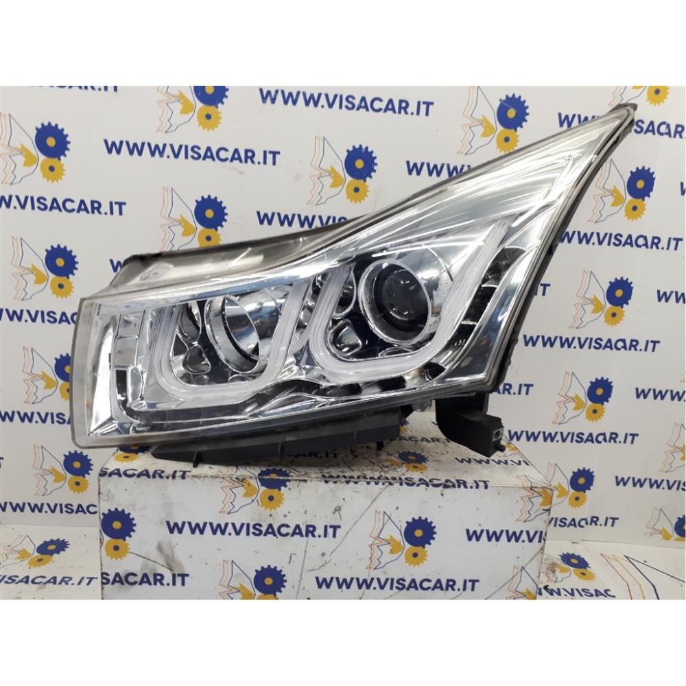 Portalampada Fanale Anteriore Sinistro Usato Dal 2009 Chevrolet Cruze (2009)