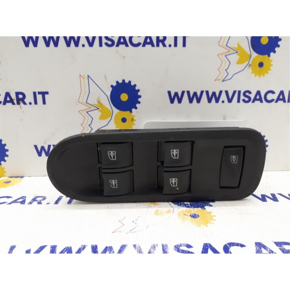 Pulsantiera Multifunzione Lato Guida Sinistro Usato Dal 2010 Dacia Duster «I» (2010)