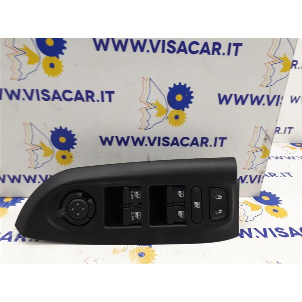 Pulsantiera Multifunzione Lato Guida Sinistro Usato Dal 2014 Fiat 500X (2015)