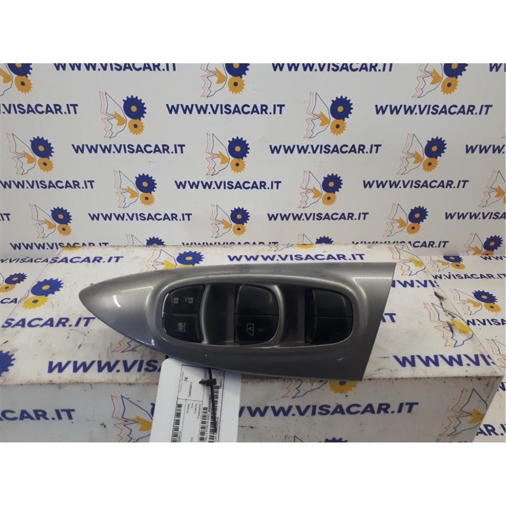 Pulsantiera Multifunzione Lato Guida Sinistro Usato Dal 2010 Al 2018 Nissan Juke «I» (2010)