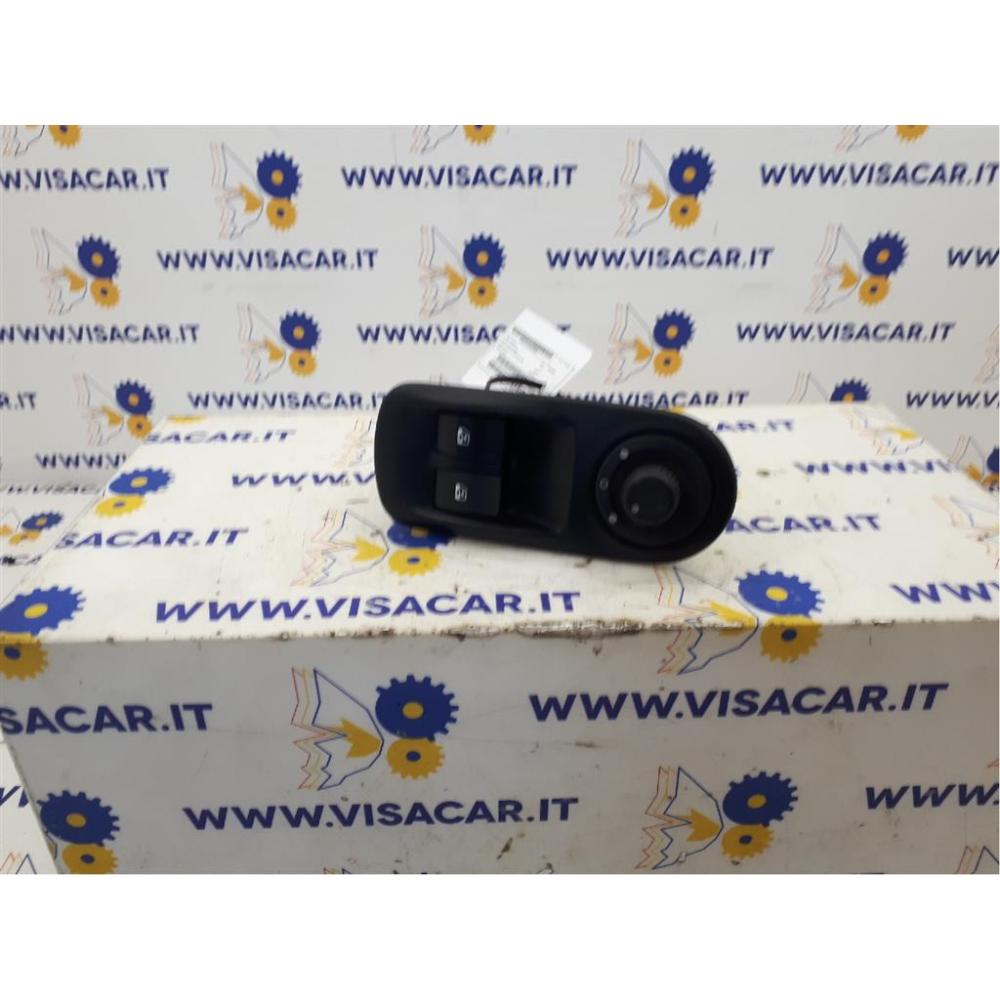 Pulsantiera Multifunzione Lato Guida Sinistro Usato Dal 2006 Renault Master «Iii» (2006)