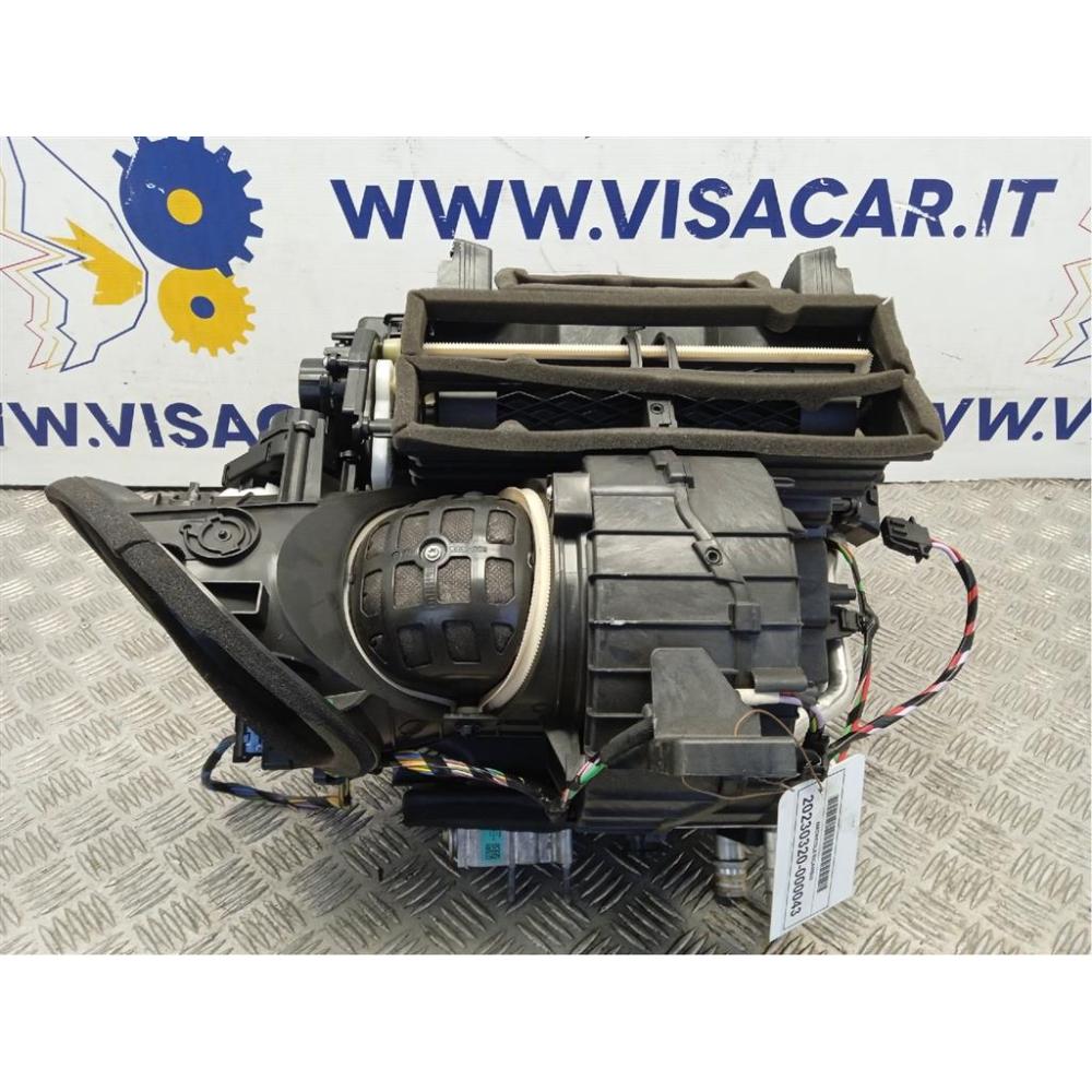 Scatola Riscaldamento Usato Dal 2019 Peugeot 208 «Ii» (2019)