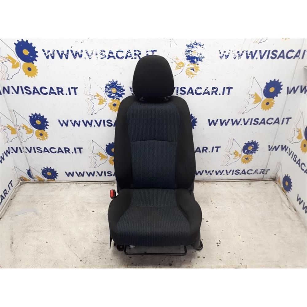 Sedile Anteriore Sinistro Usato Dal 2014 Toyota Yaris «Iv» (2014)