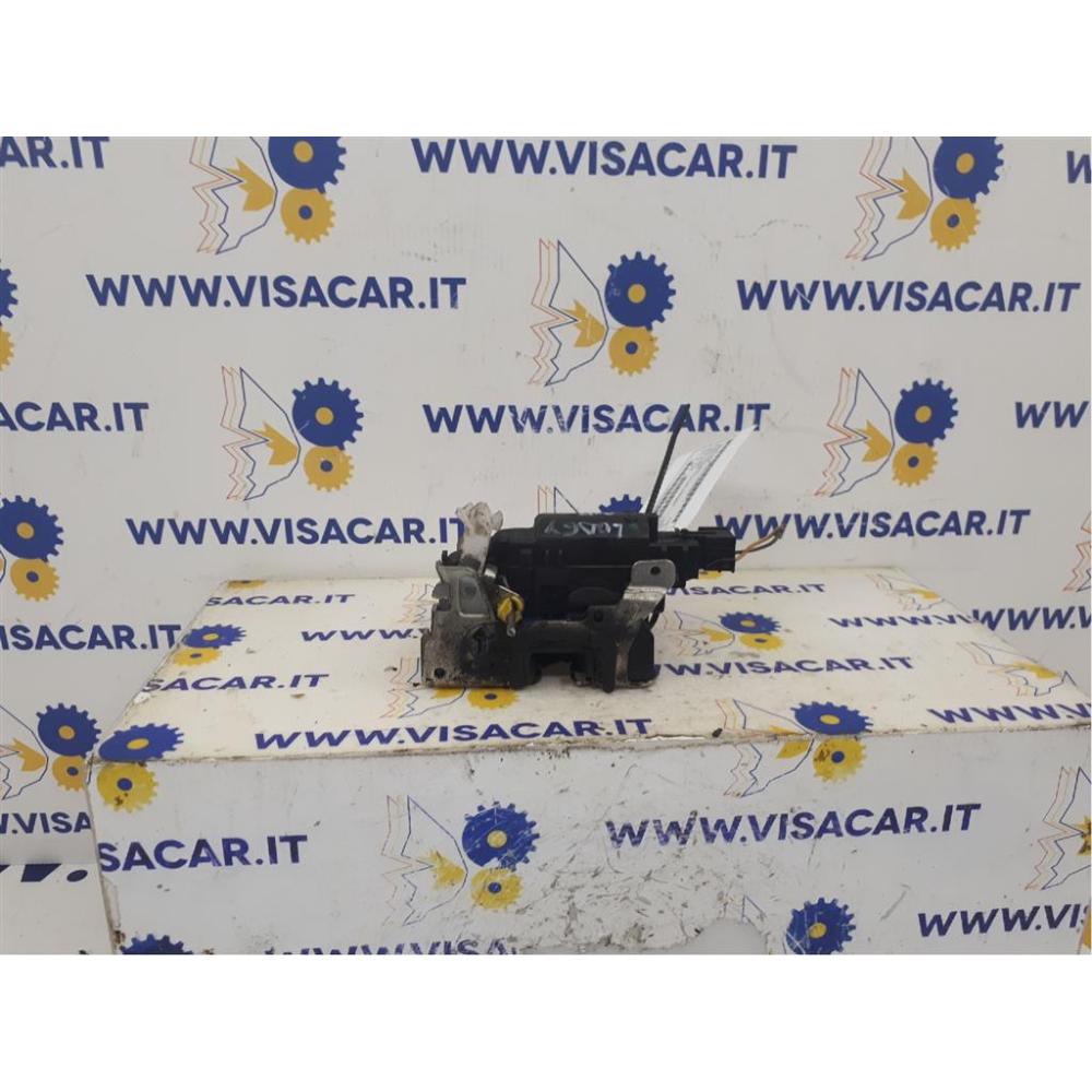 Serratura Porta Anteriore Destro Usato Dal 2012 Dacia Lodgy (2012)
