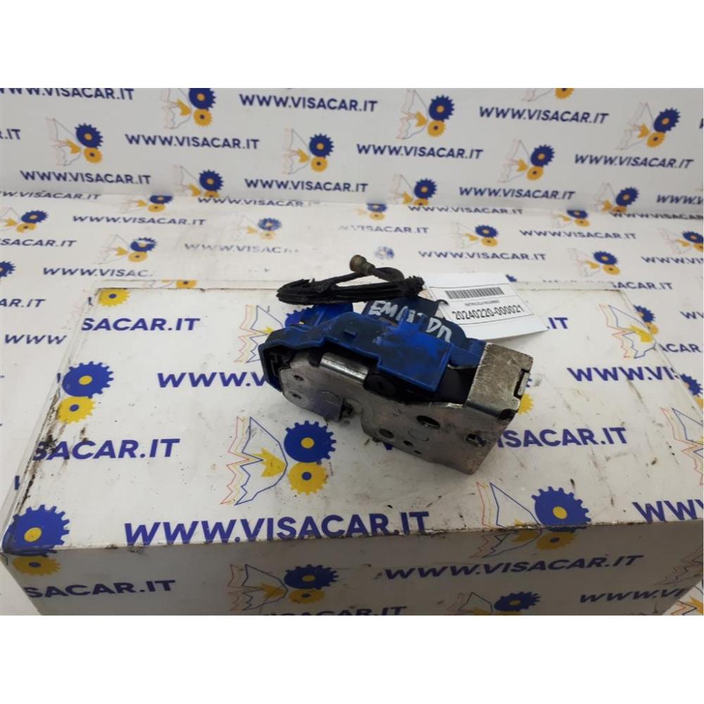 Serratura Porta Anteriore Destro Usato Dal 2017 Fiat 500L (2017)