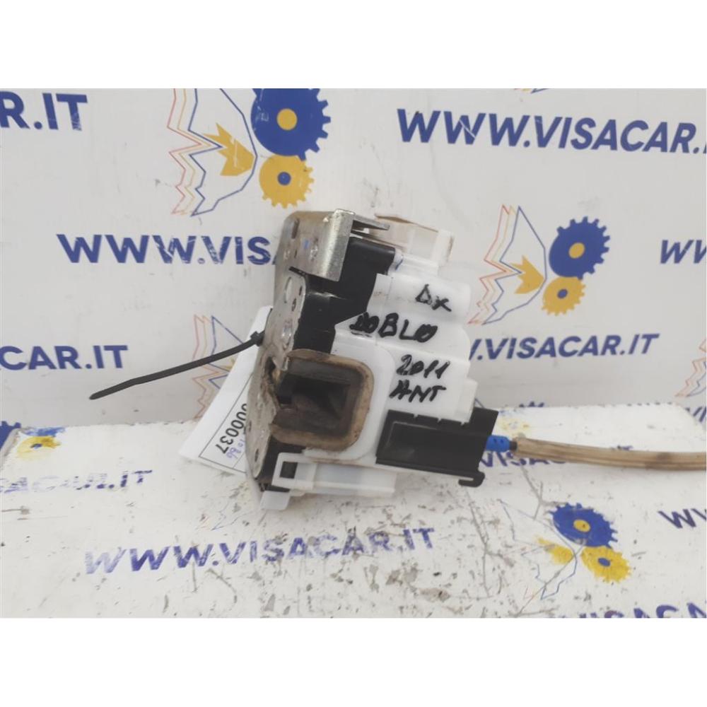 Serratura Porta Anteriore Destro Usato Dal 2009 Al 2015 Fiat Doblò «Iii» (2010)