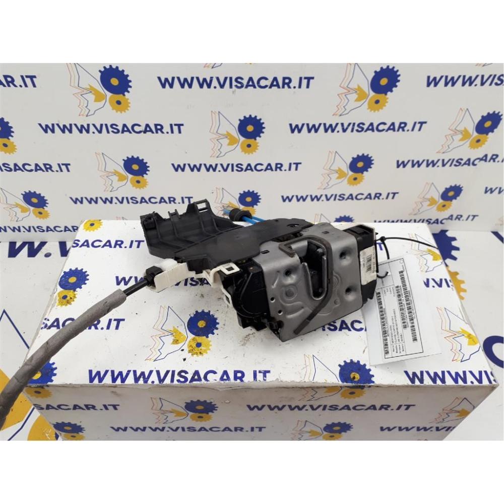 Serratura Porta Anteriore Destro Usato Dal 2015 Mercedes Classe A «W176» (2013)