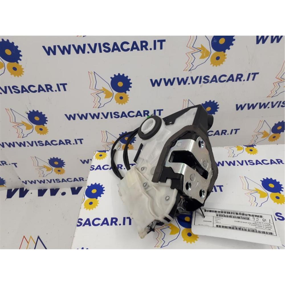 Serratura Porta Anteriore Destro Usato Dal 2014 Toyota Yaris «Iv» (2014)