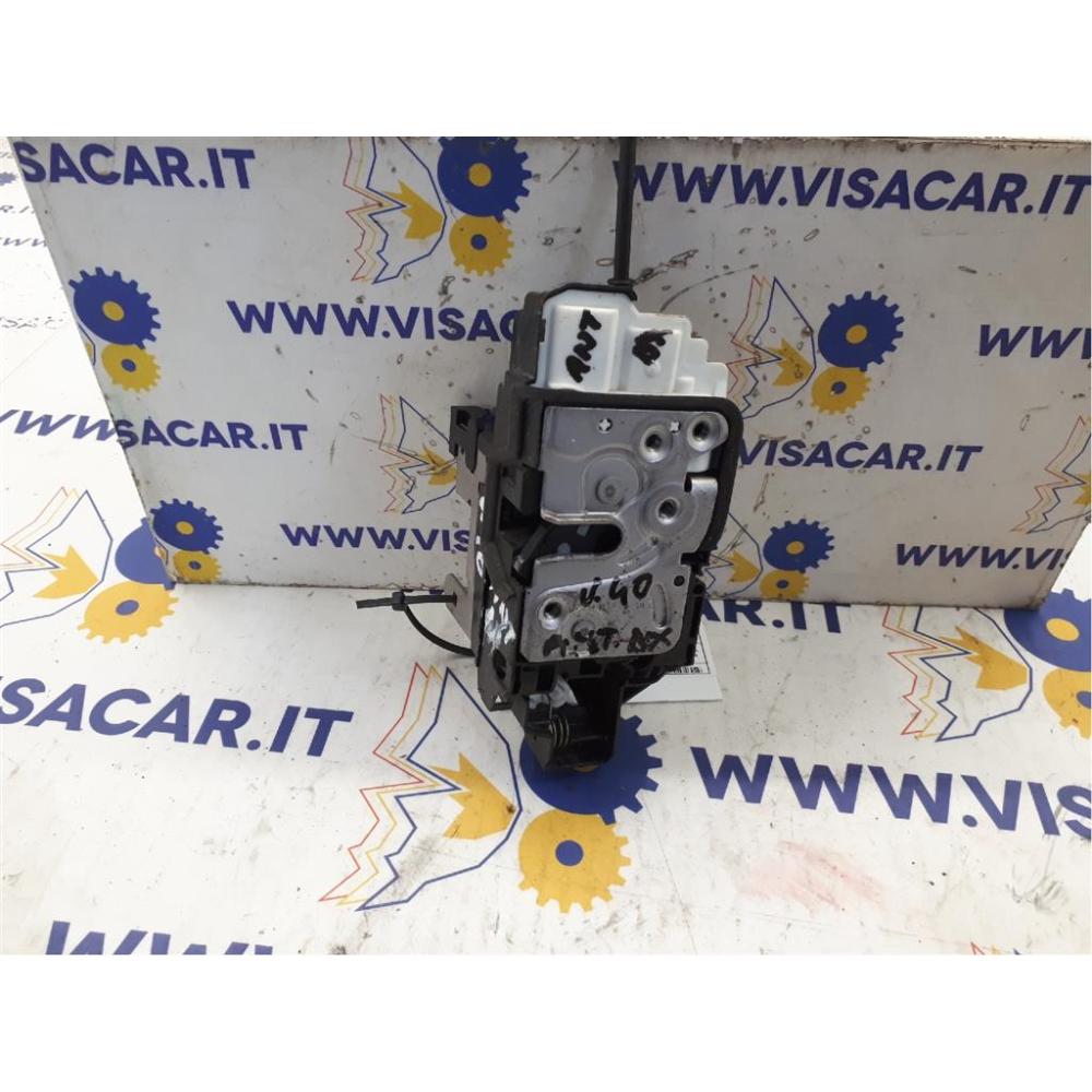 Serratura Porta Anteriore Destro Usato Dal 2016 Al 2020 Volvo V40 «Ii» (2012)