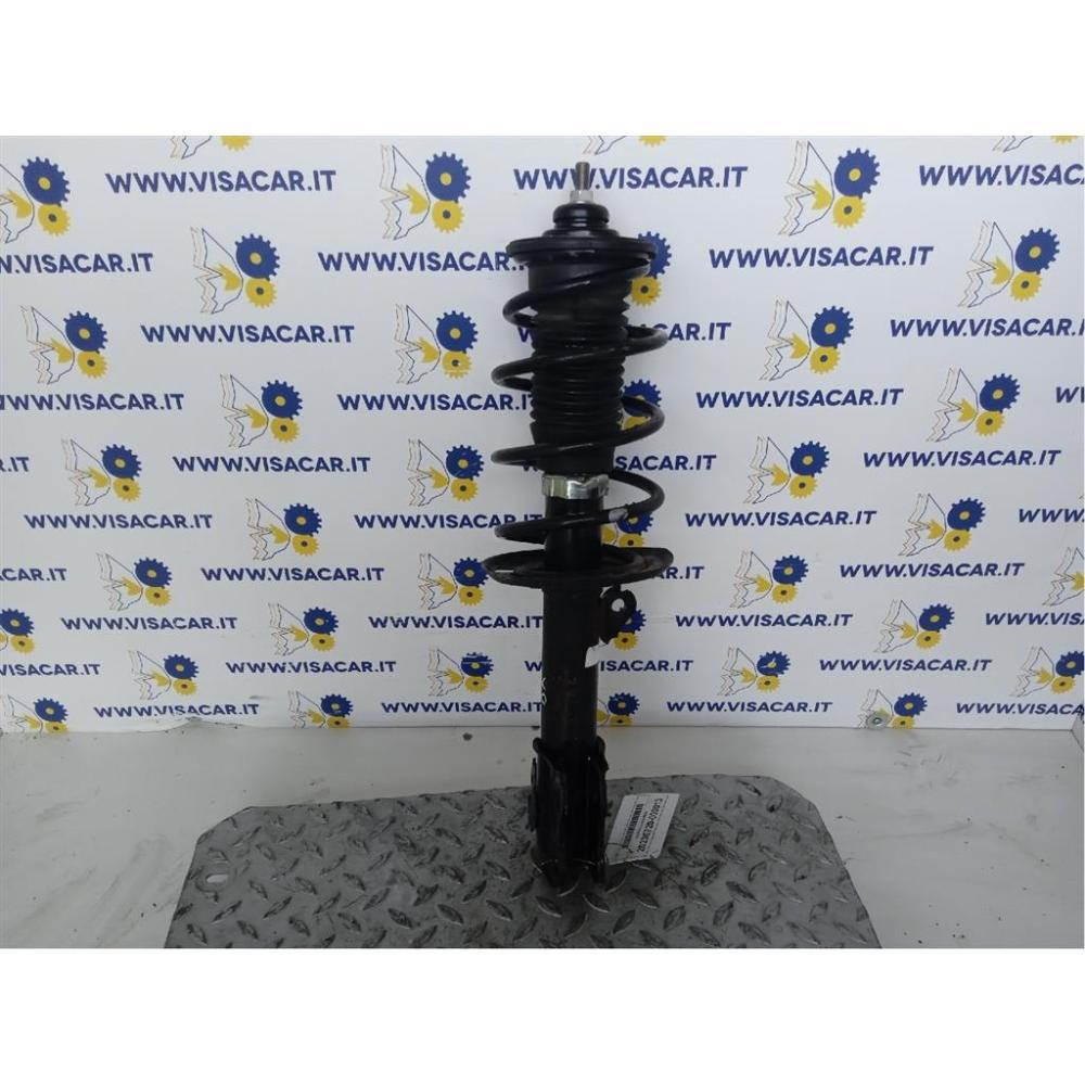 Ammortizzatore Anteriore Destro Usato Dal 2011 Toyota Yaris «Iv» (2012)