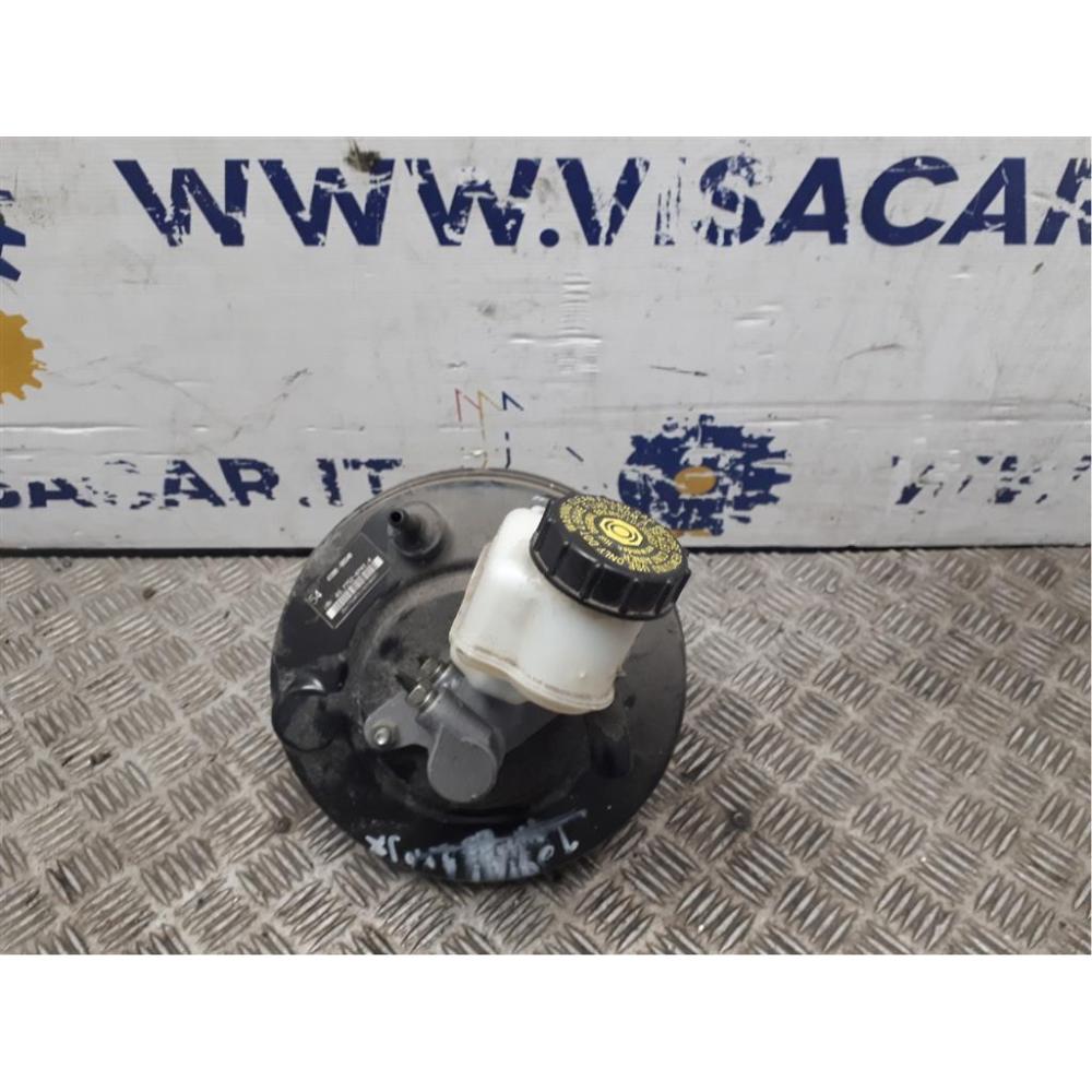 Servofreno Anteriore Usato Dal 2011 Al 2015 Toyota Yaris «Iv» (2012)