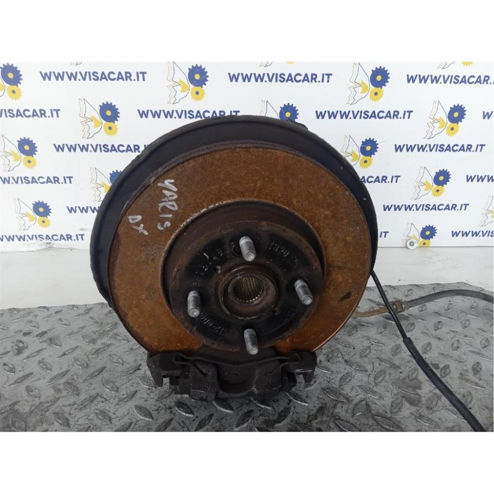 Sfera Regolazione Sospensioni Anteriore Destro Usato Dal 2011 Toyota Yaris «Iv» (2012)