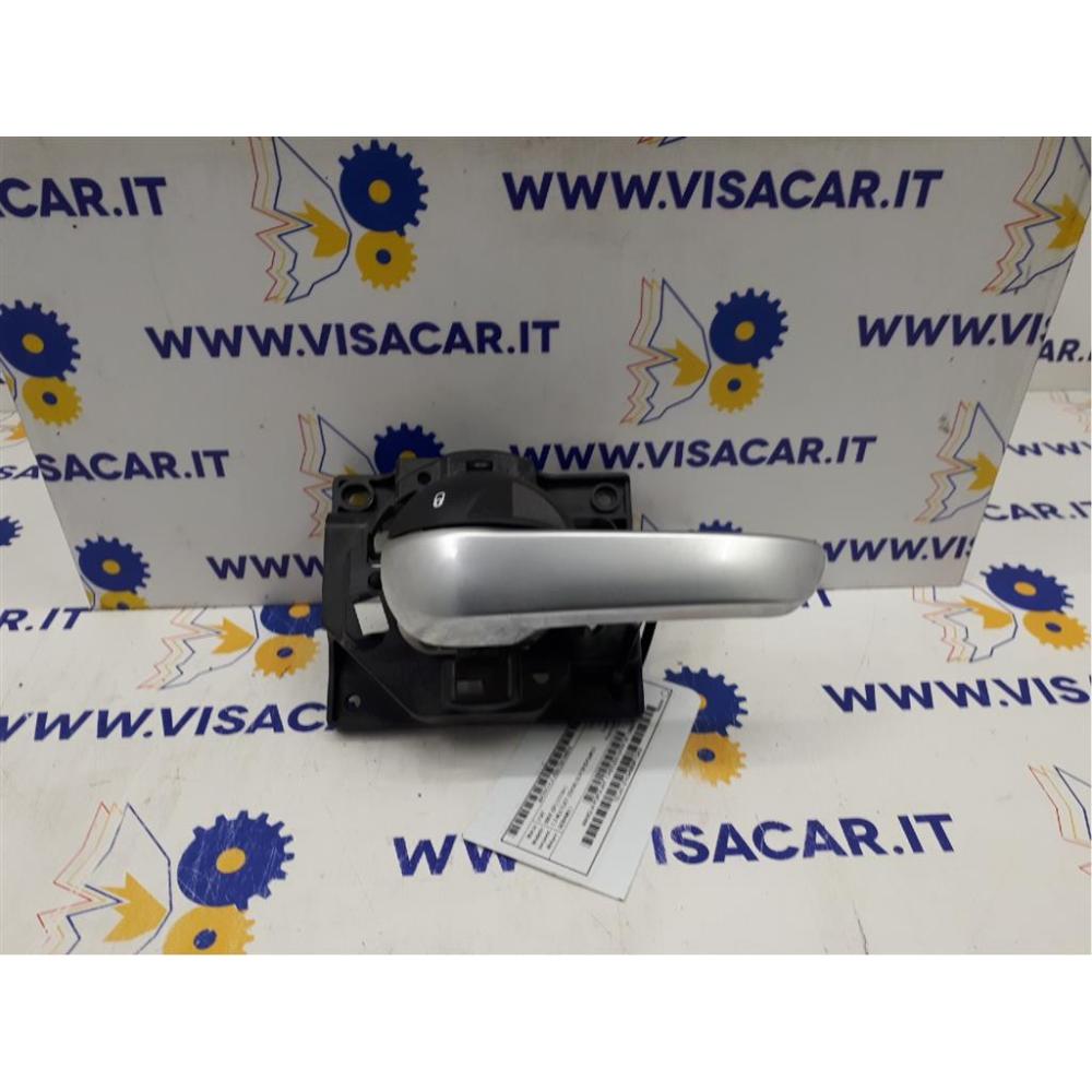 Supporto Maniglia Esterna Anteriore Sinistro Usato Dal 2014 Fiat 500X (2015)