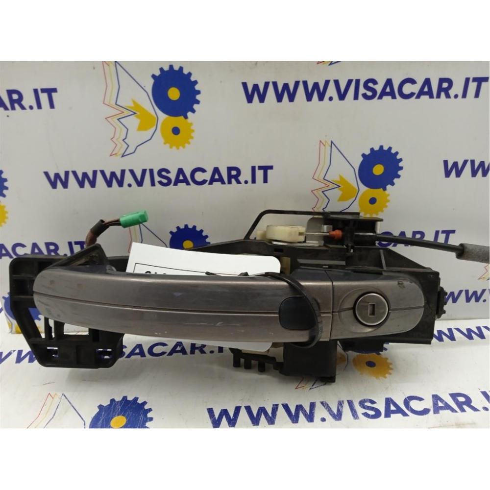 Supporto Maniglia Esterna Anteriore Sinistro Usato Dal 2011 Ford Focus «Iv»  (2011)