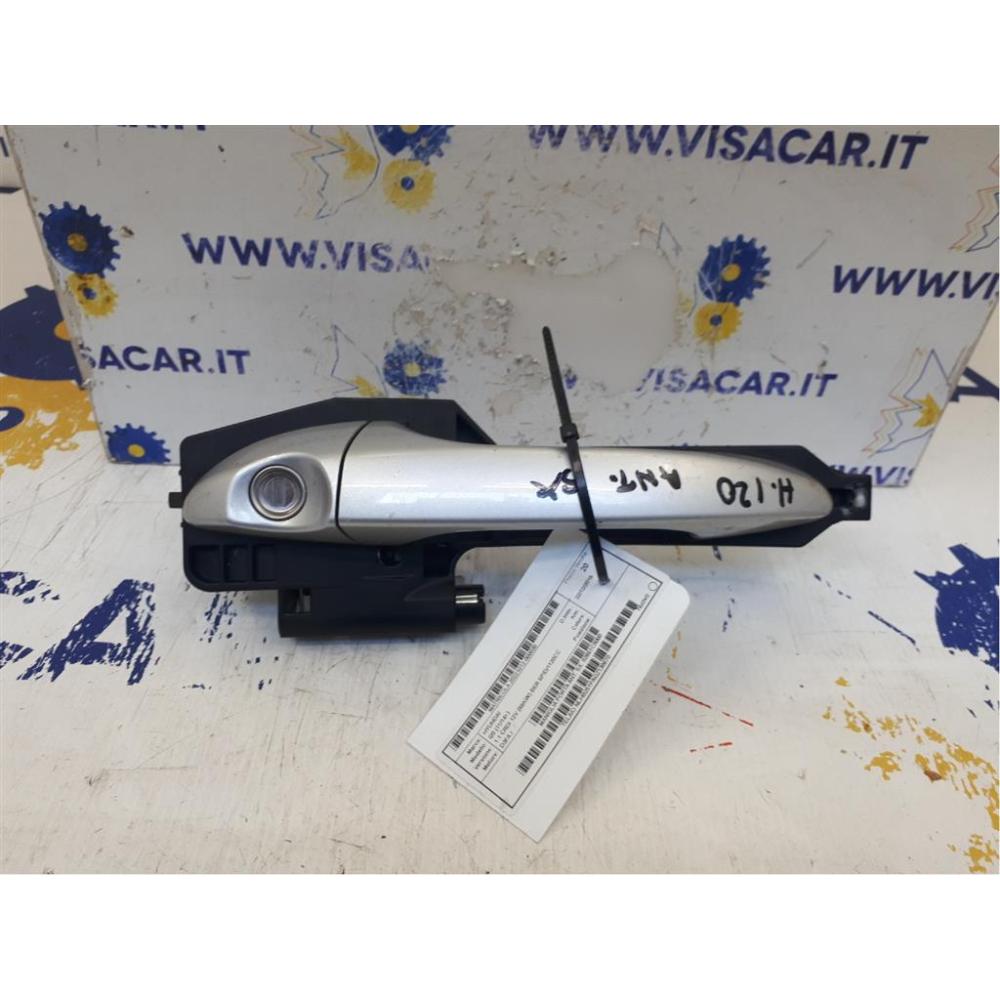 Supporto Maniglia Esterna Anteriore Sinistro Usato Dal 2014 Hyundai I20 «Ii» (2014)