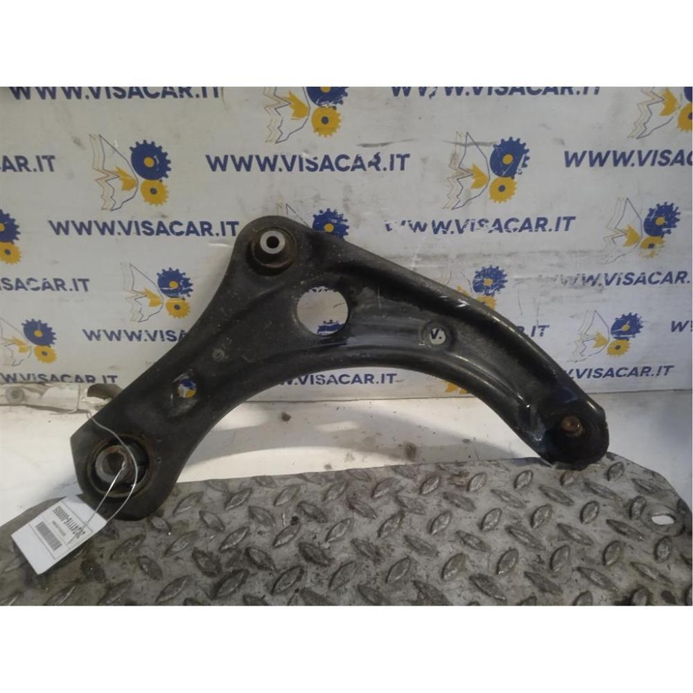 Braccio Oscillante Anteriore Destro Usato Dal 2010 Nissan Micra «Iv» (2011)
