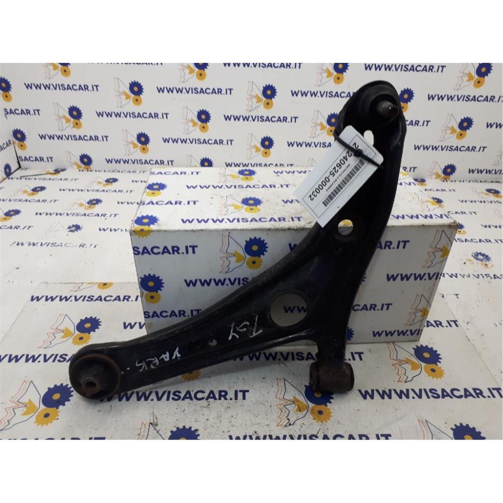 Braccio Tergilunotto Usato Dal 2001 Al 2005 Toyota Yaris (France ) «I» (2002)