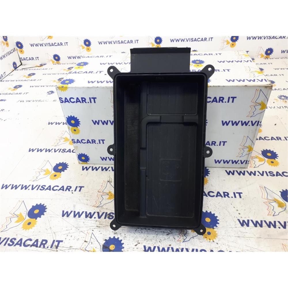 Cassetto Box Portaoggetti Usato Dal 2016 Al 2020 Audi A4 «8W5» Avant (2015)