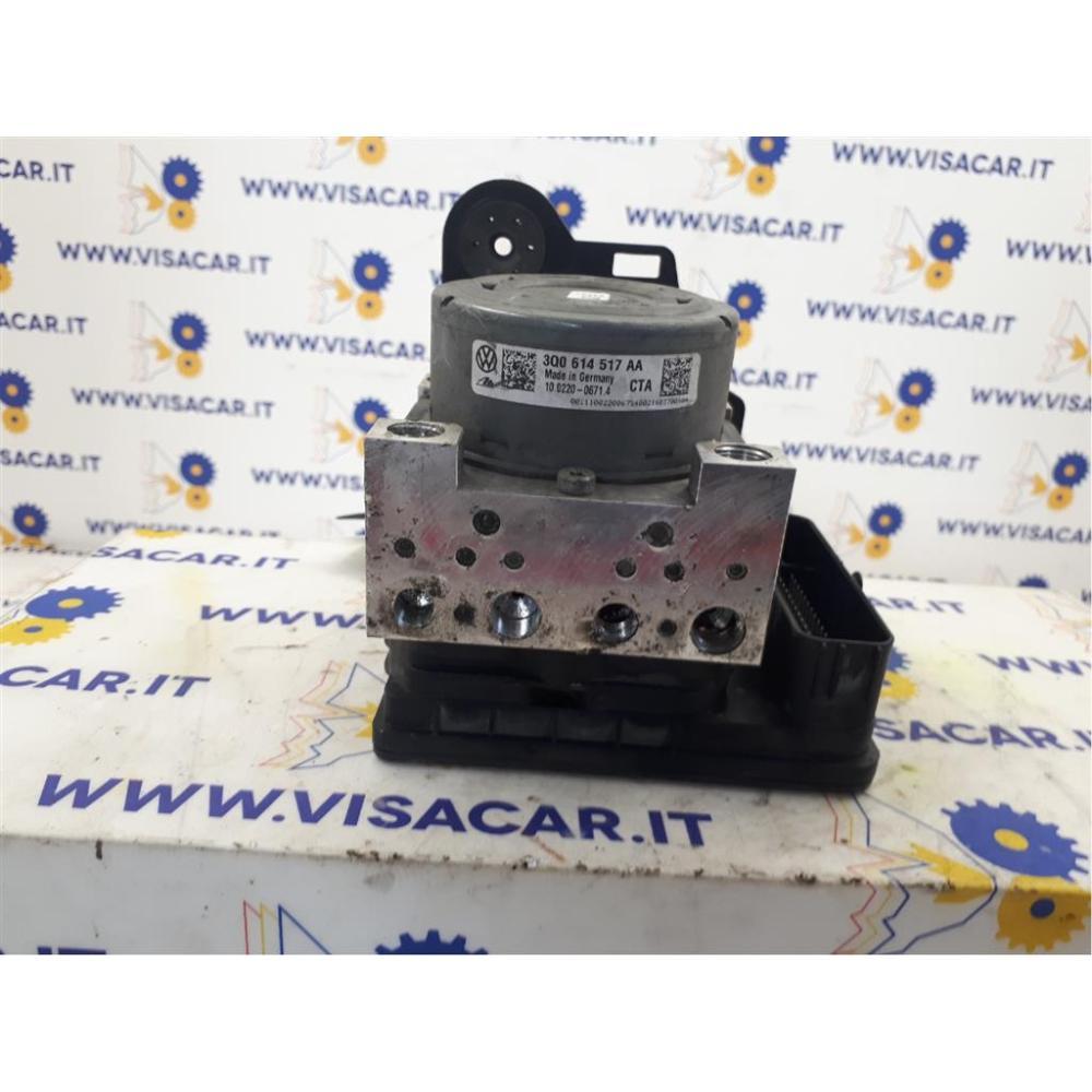 Centralina Abs Anteriore Usato Dal 2012 Volkswagen Golf «Vii» (2013)