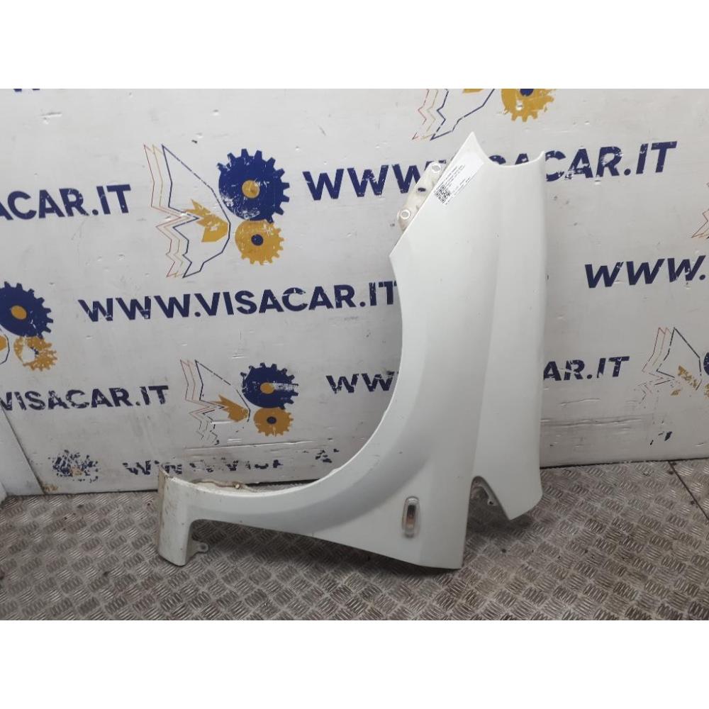 Parafango Anteriore Sinistro Usato Dal 2010 Al 2011 Fiat Grande Punto (2009)
