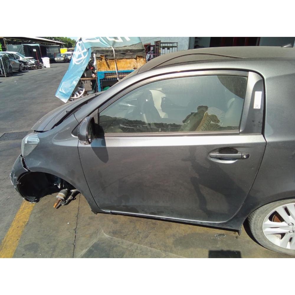 Porta Anteriore Sinistro Usato Dal 2008 Toyota Iq (2009)