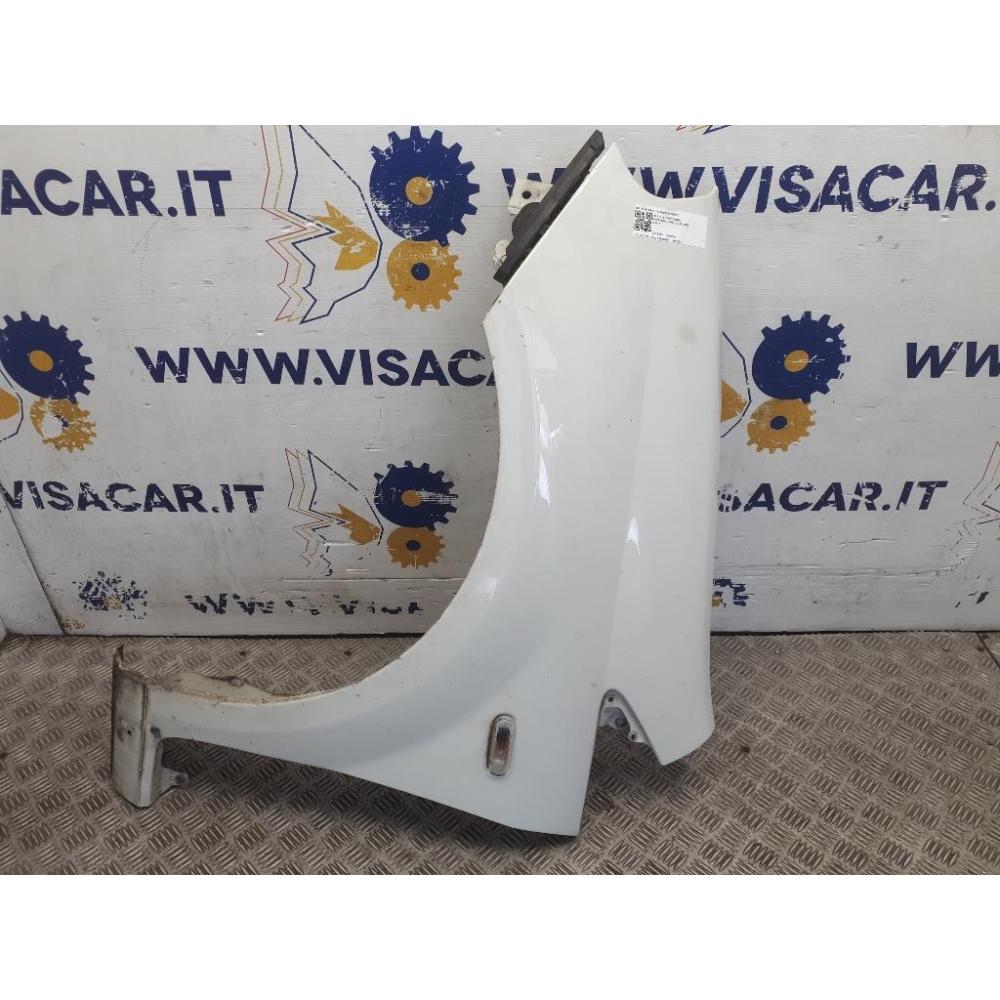 Parafango Anteriore Sinistro Usato Dal 2010 Al 2011 Fiat Punto Evo (2010)