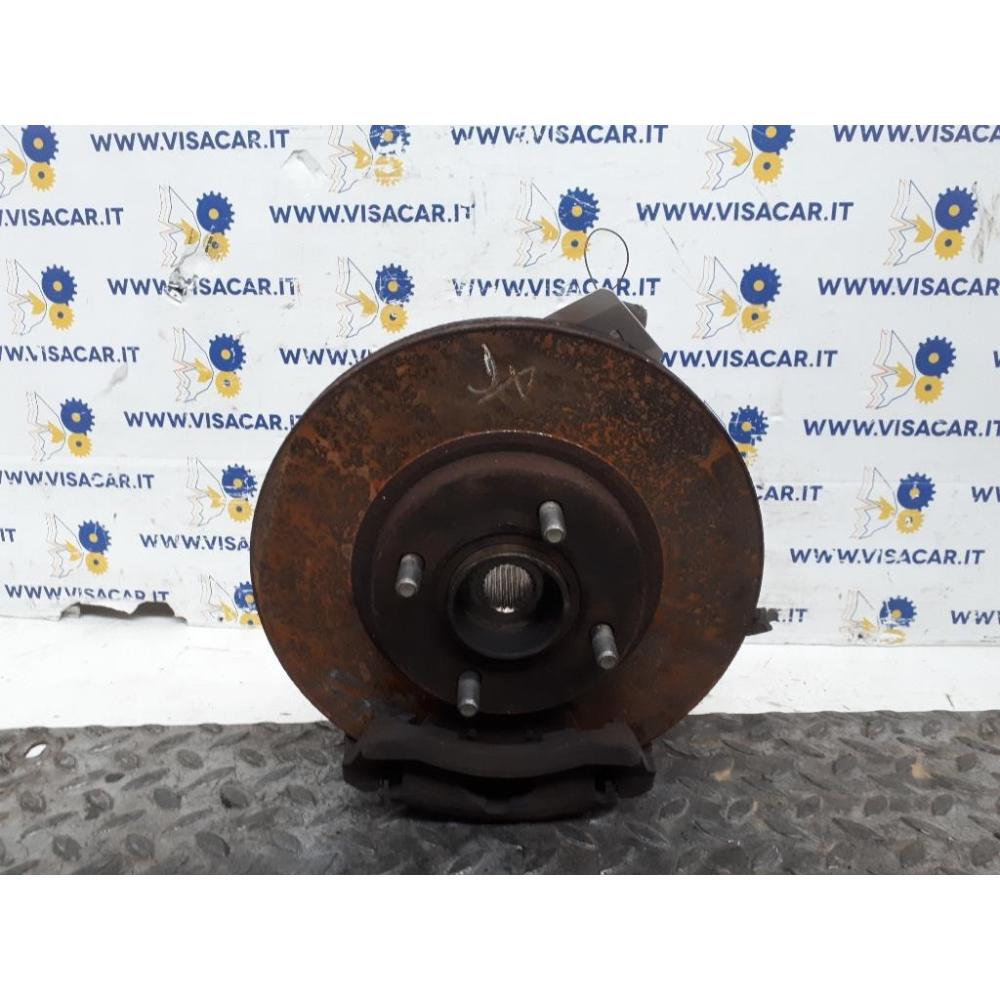Mozzo Ruota Anteriore Destro Usato Dal 2012 Al 2017 Ford B-Max (2012)