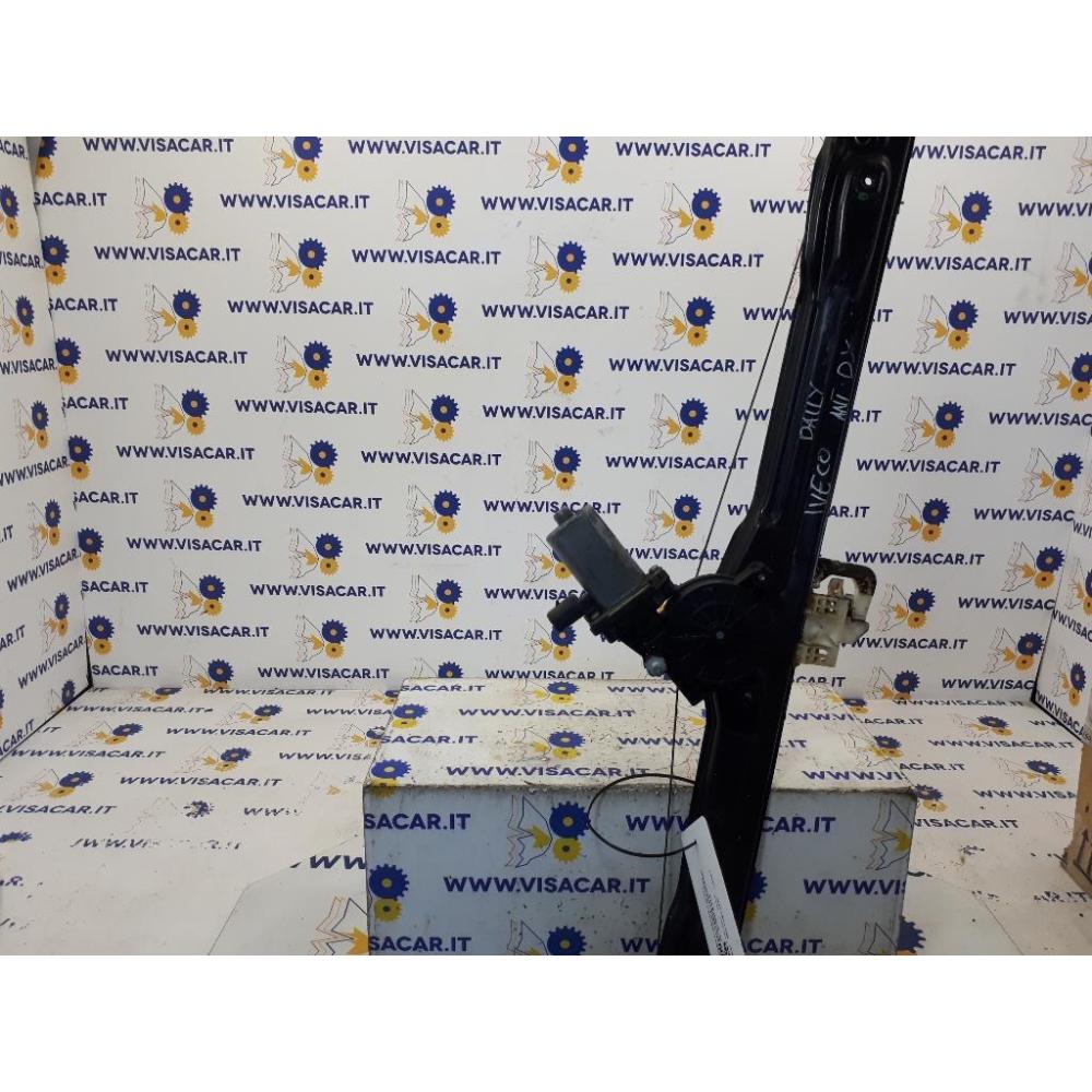 Alzacristallo Porta Anteriore Destro Usato Dal 2014 Al 2019 Iveco Daily C «Iv» (2014)
