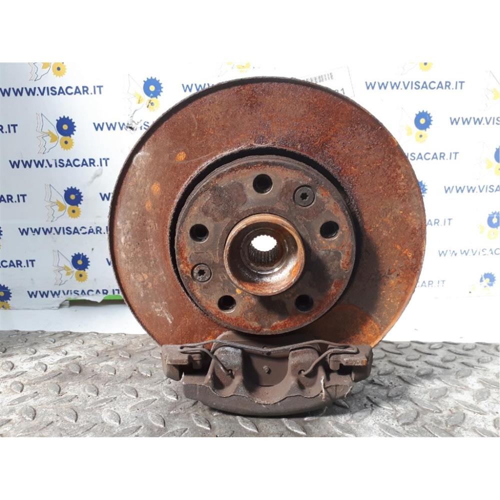 Mozzo Ruota Anteriore Sinistro Usato Dal 2010 Al 2013 Dacia Duster «I» (2010)