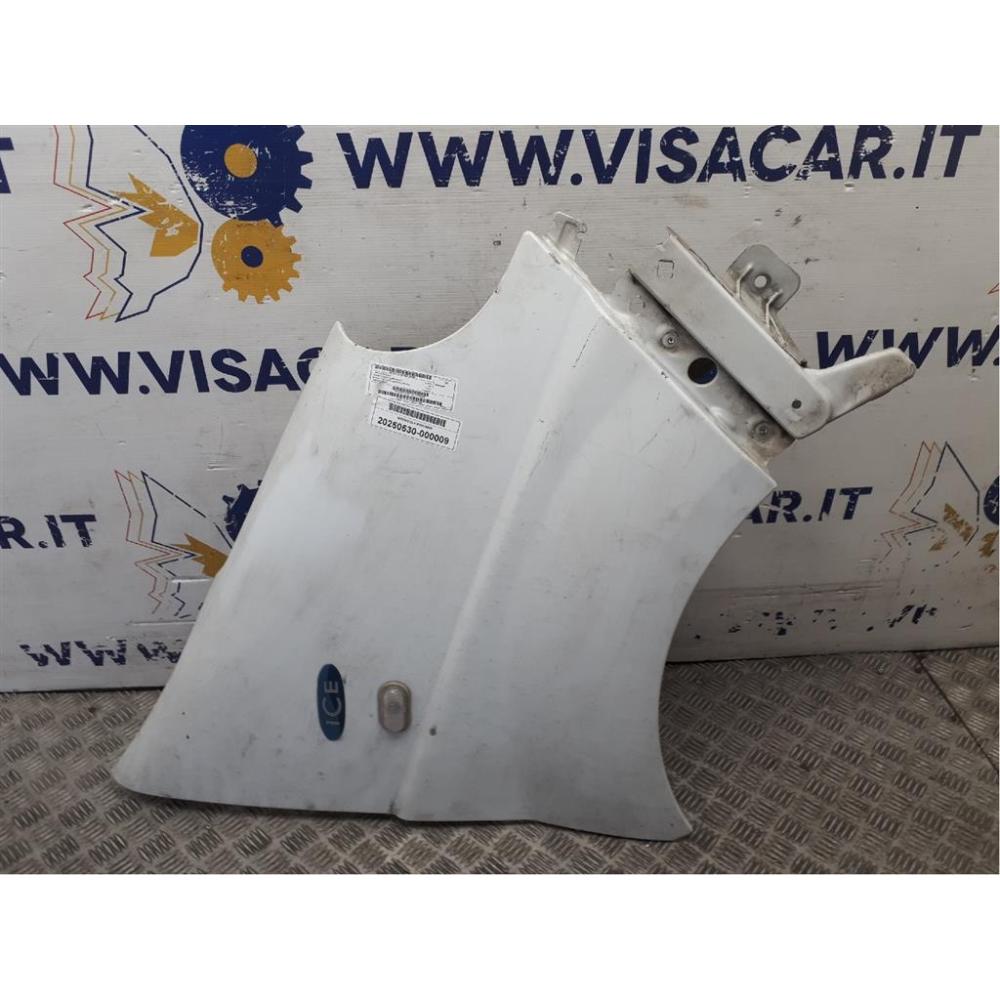 Parafango Anteriore Destro Usato Dal 2006 Al 2010 Renault Trafic «Iii» (2007)