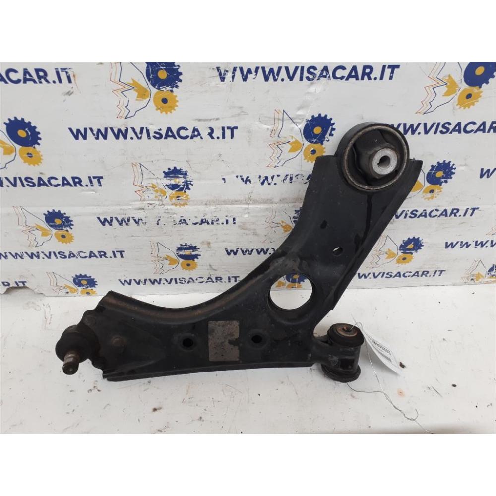 Braccio Oscillante Anteriore Destro Usato Dal 2015 Fiat Doblò «Iii» (2015)