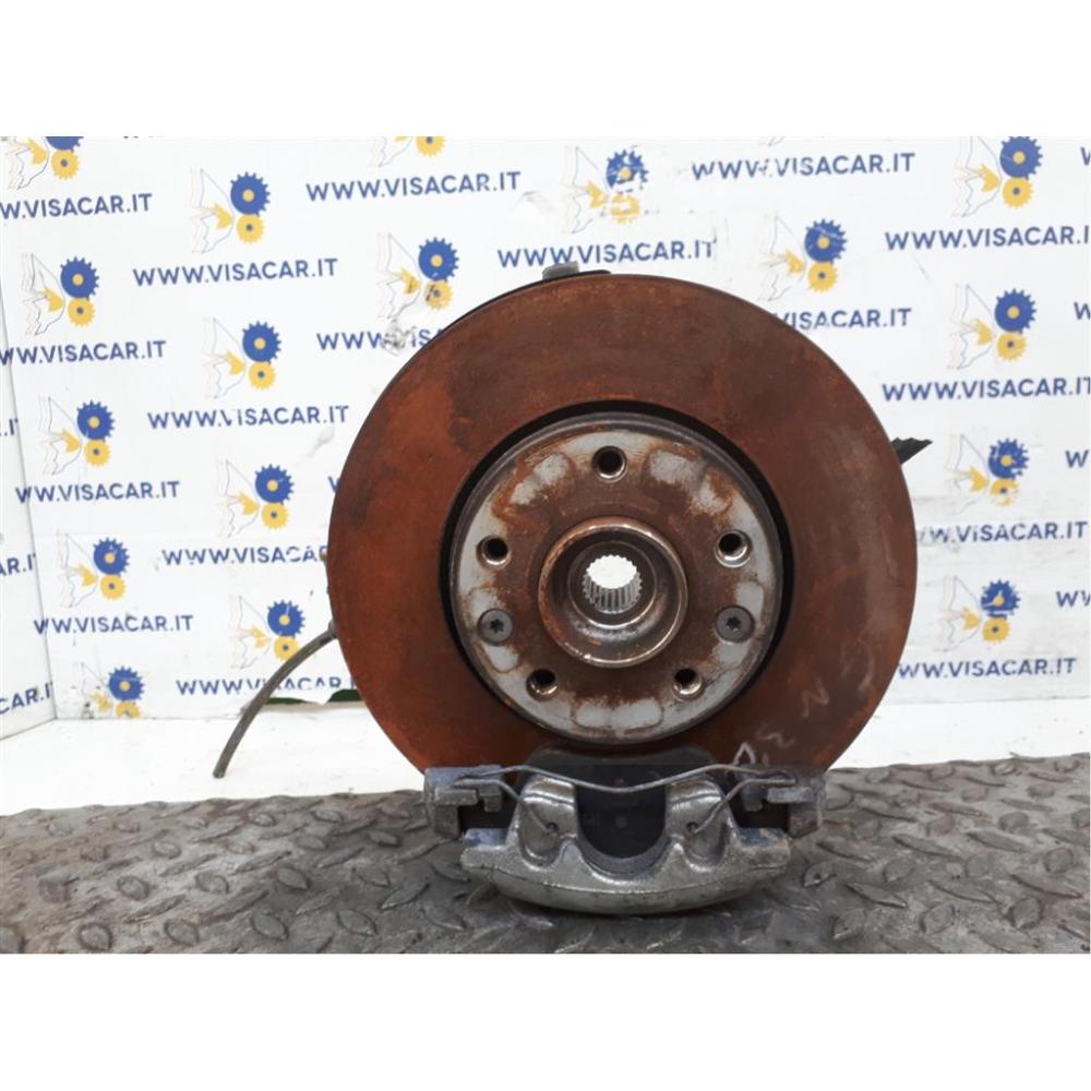 Mozzo Ruota Anteriore Sinistro Usato Dal 2019 Al 2024 Renault Captur «Ii» (2019)
