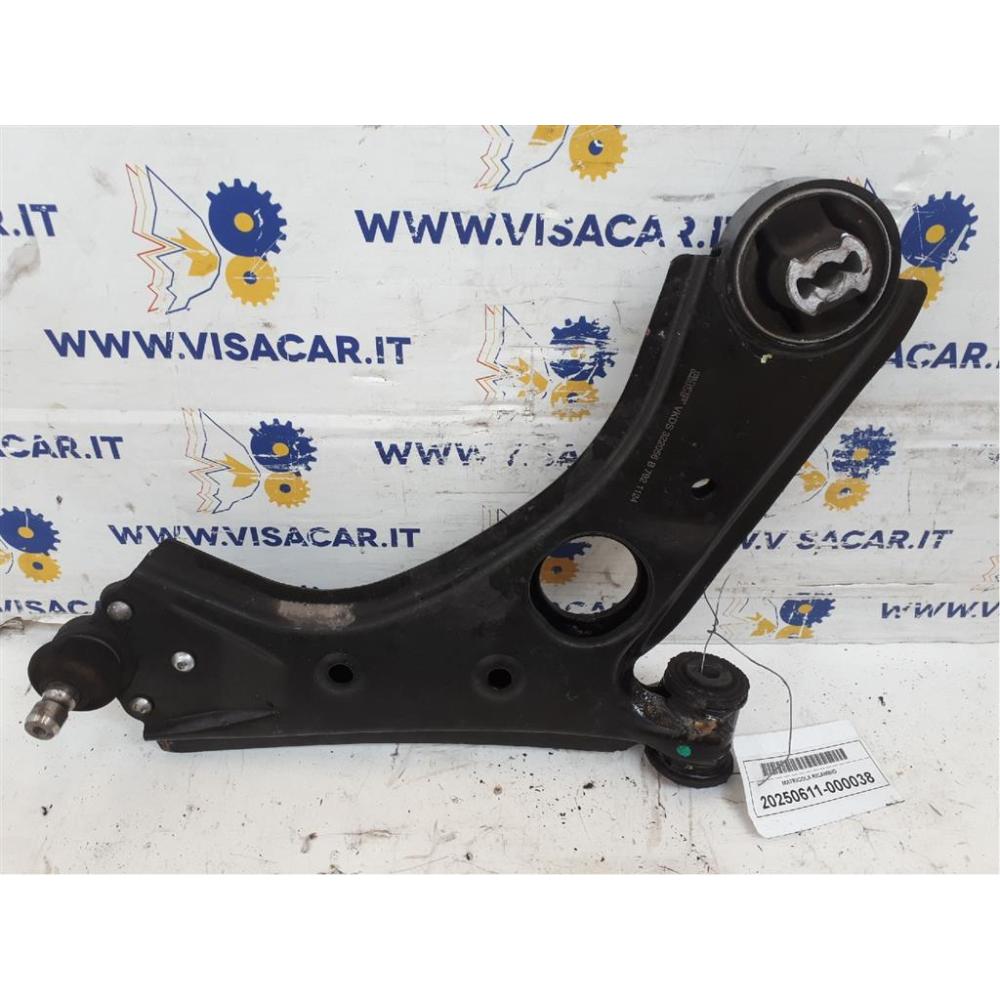 Braccio Oscillante Anteriore Destro Usato Dal 2009 Fiat Doblò «Iii» Cargo (2010)